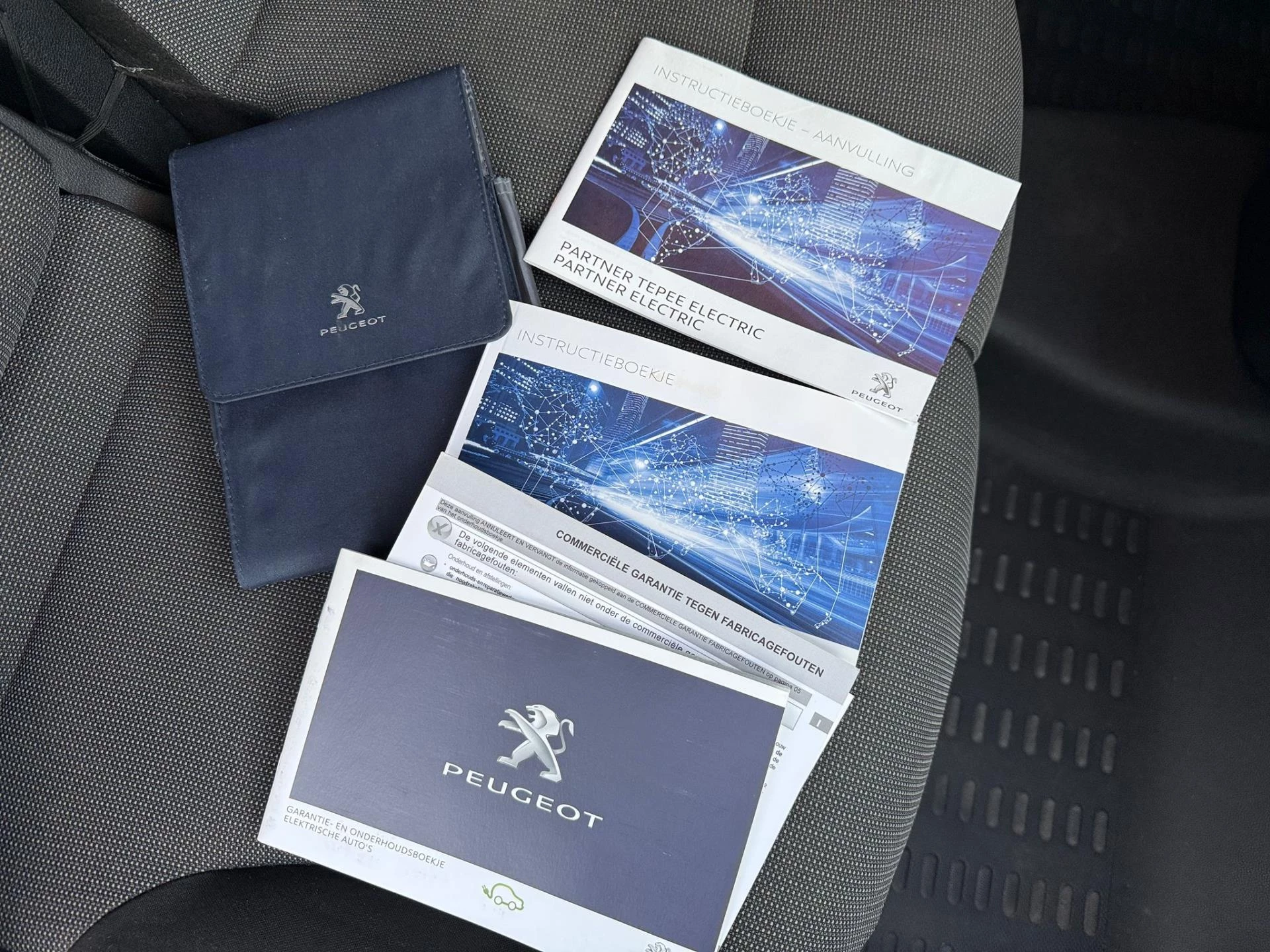 Hoofdafbeelding Peugeot e-Partner