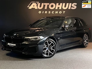 BMW 5-serie Touring 530e xDrive High Executive Edition Pano/ Leder/ Camera/ 19''/ ACC/ Led