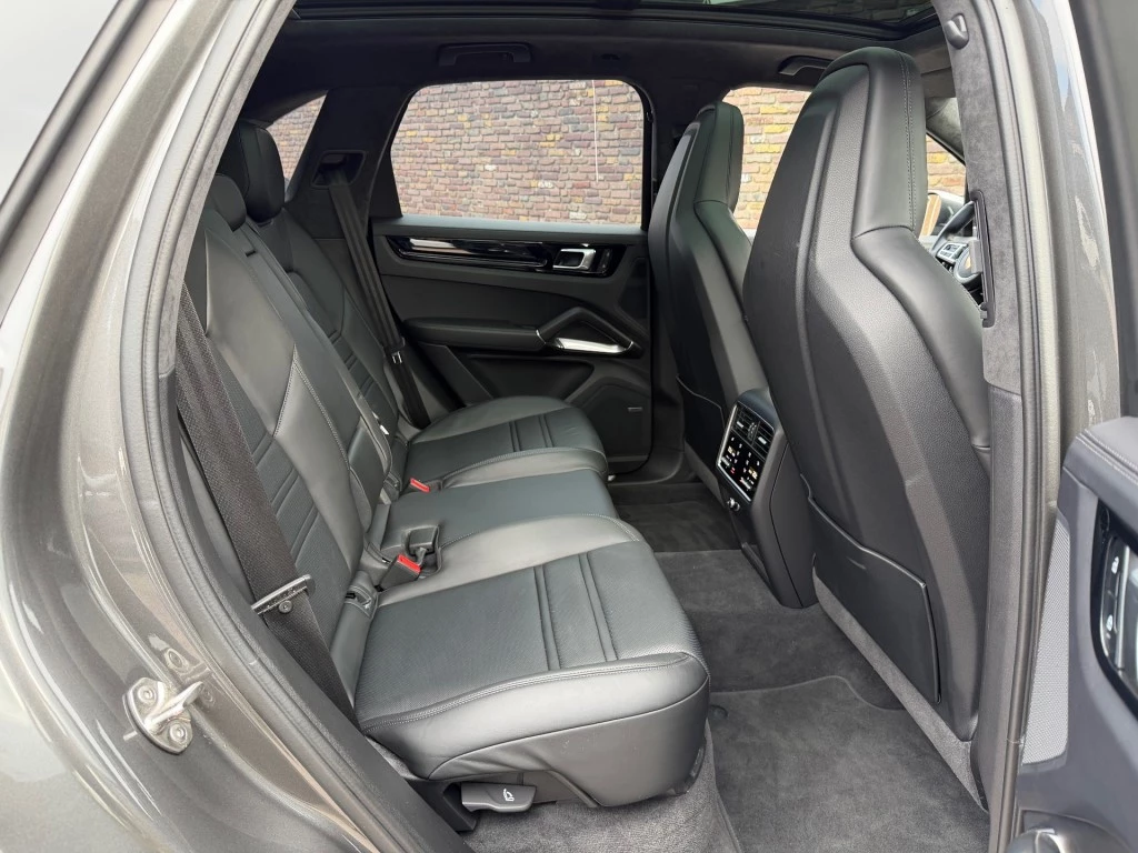 Hoofdafbeelding Porsche Cayenne