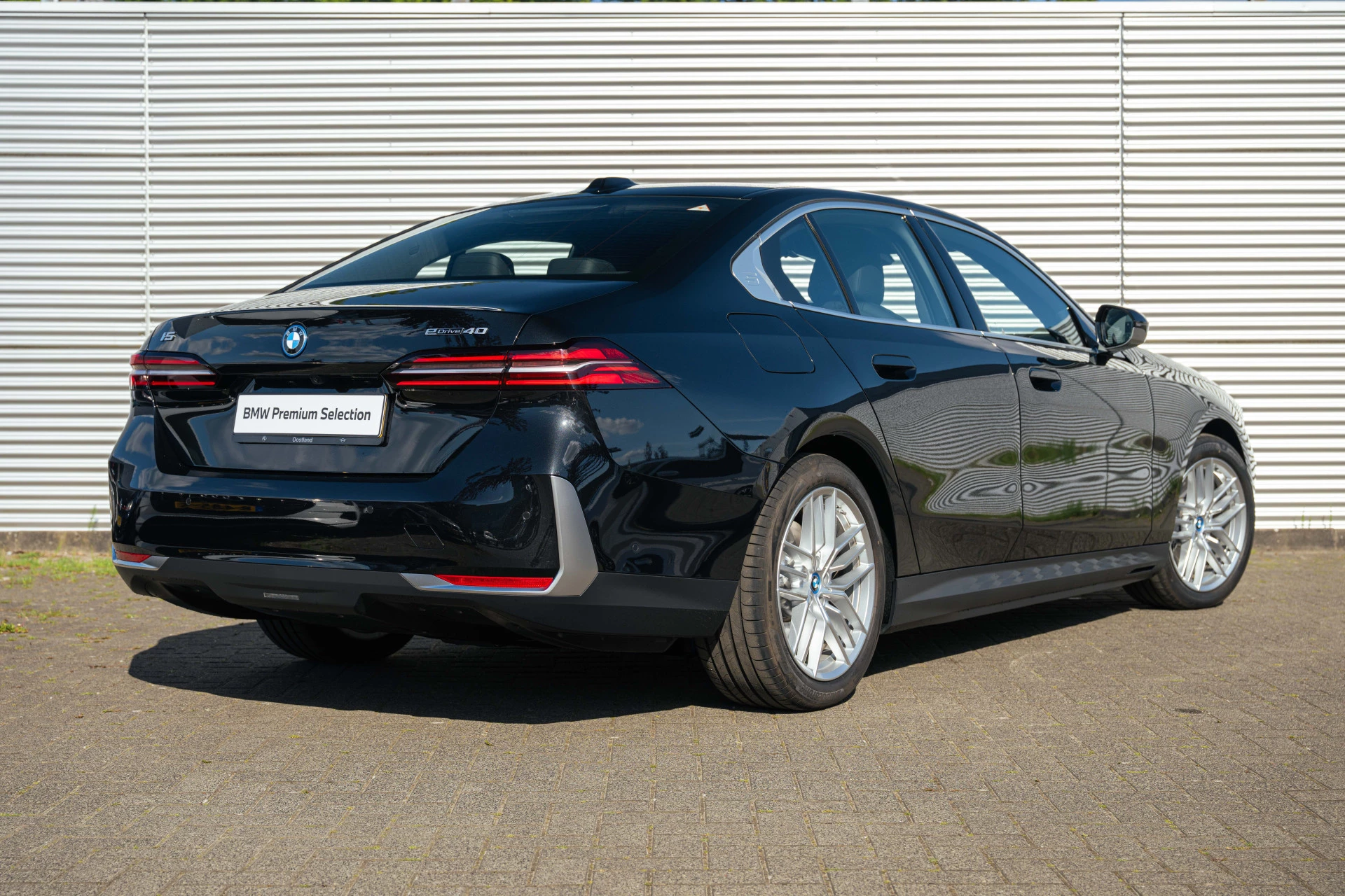 Hoofdafbeelding BMW i5