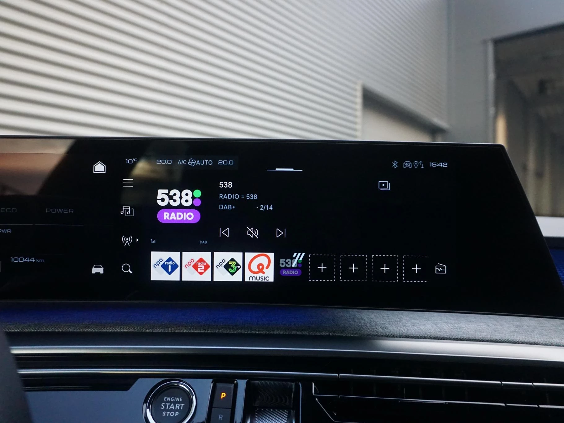 Hoofdafbeelding Peugeot e-3008