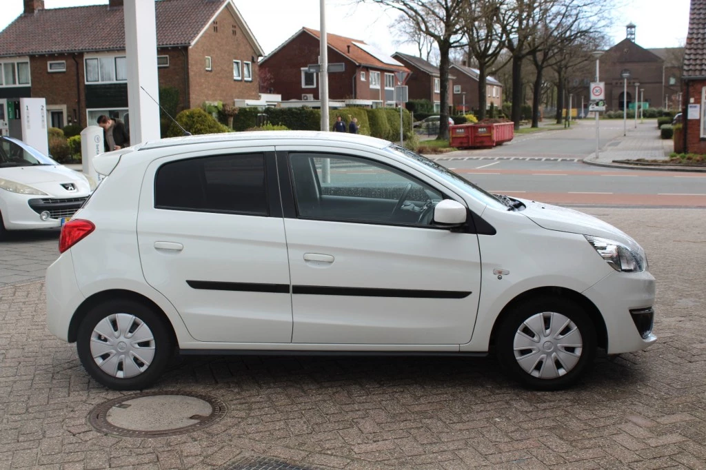 Hoofdafbeelding Mitsubishi Space Star