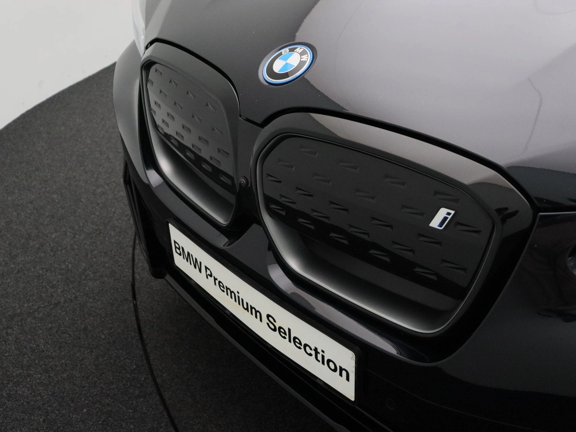 Hoofdafbeelding BMW iX3
