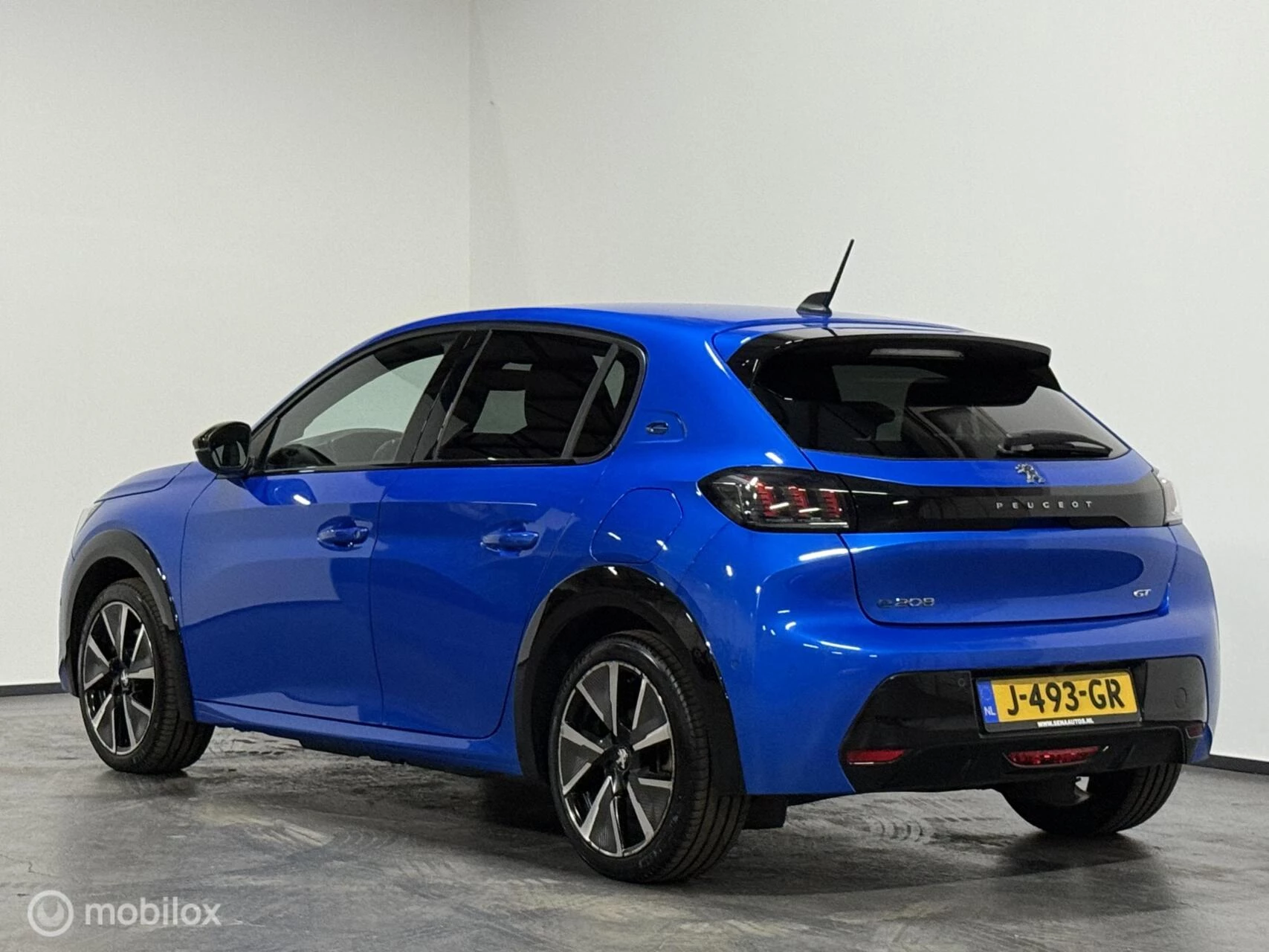 Hoofdafbeelding Peugeot e-208