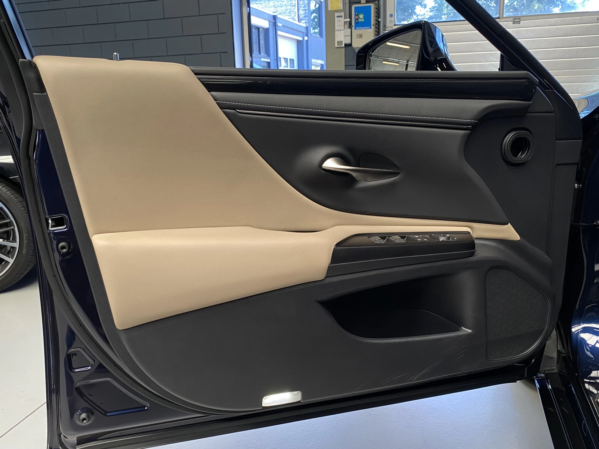 Hoofdafbeelding Lexus ES