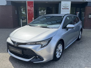 Hoofdafbeelding Toyota Corolla Touring Sports Toyota Corolla Touring Sports Hybrid 140 DYNAMIC STOEL/STUURVERW PARK-SENSOREN EL-ACHTERKLEP NAVI KEYLESS CAMERA CLIMA AD-CRUISE APPLE/ANDROID