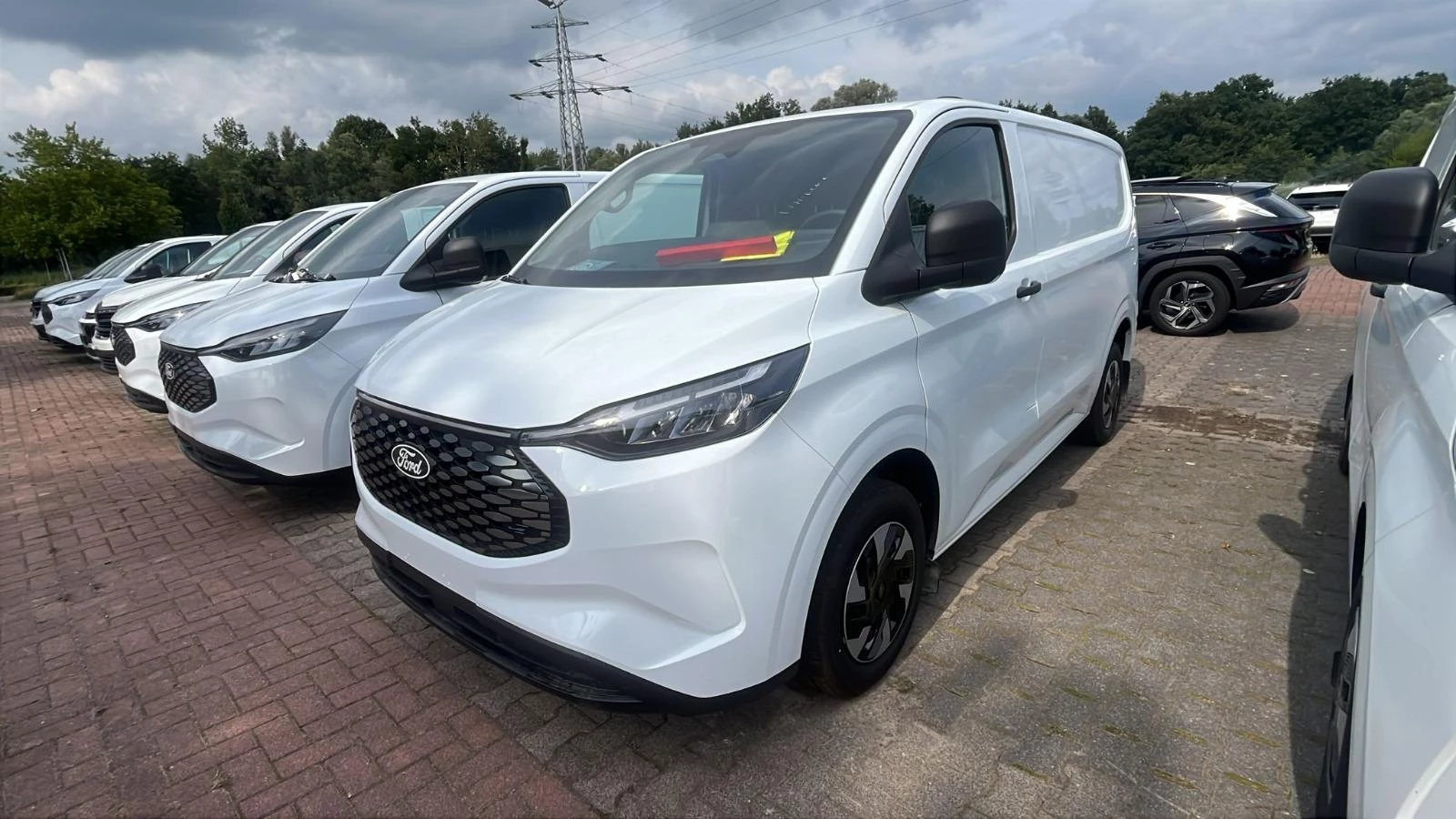 Hoofdafbeelding Ford E-Transit Custom