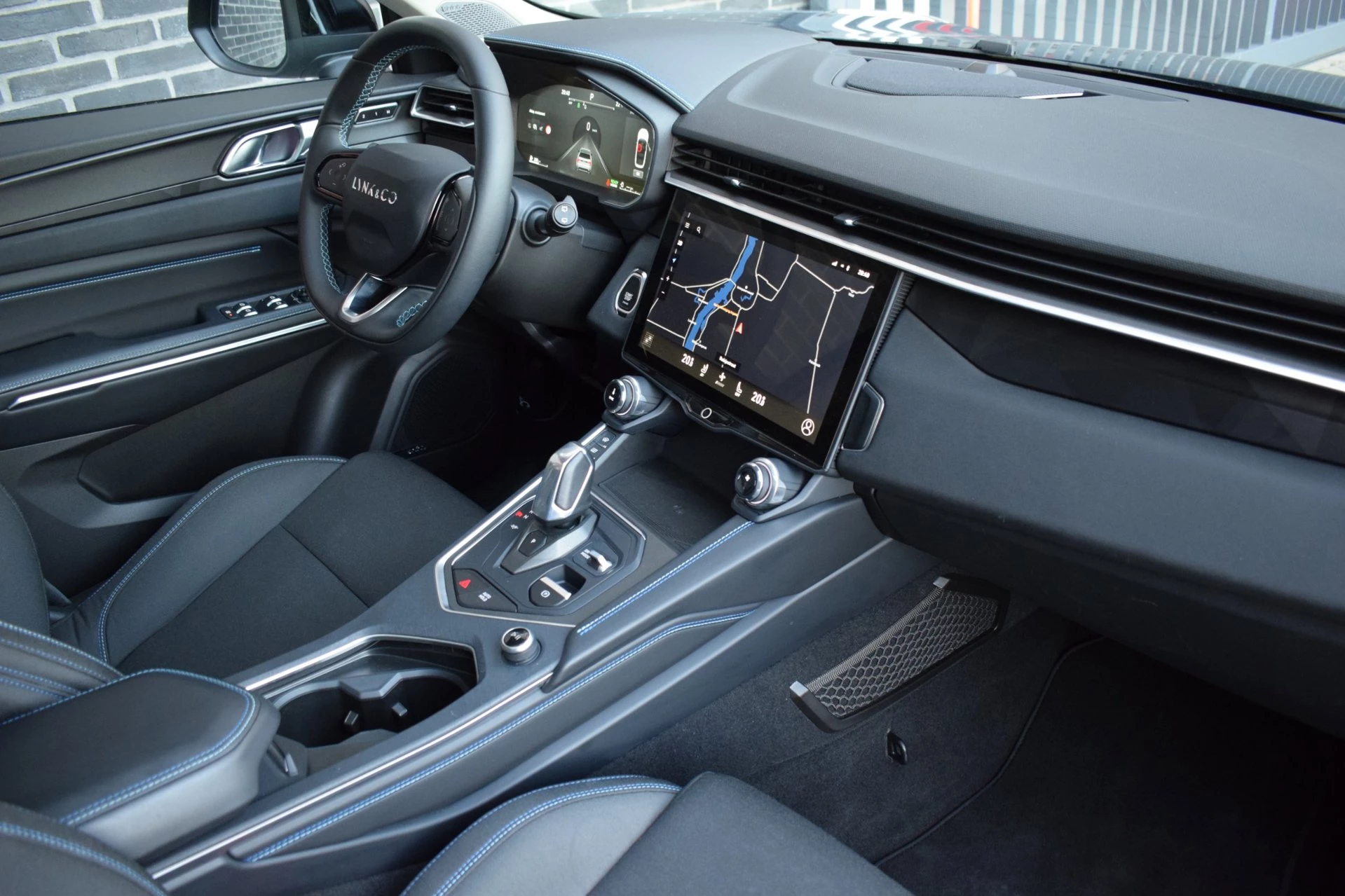 Hoofdafbeelding Lynk & Co 01