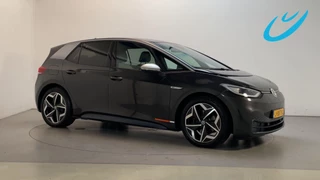 Hoofdafbeelding Volkswagen ID.3 Volkswagen ID.3 First Plus 58 kWh LED Camera Stoelverwarming Navigatie