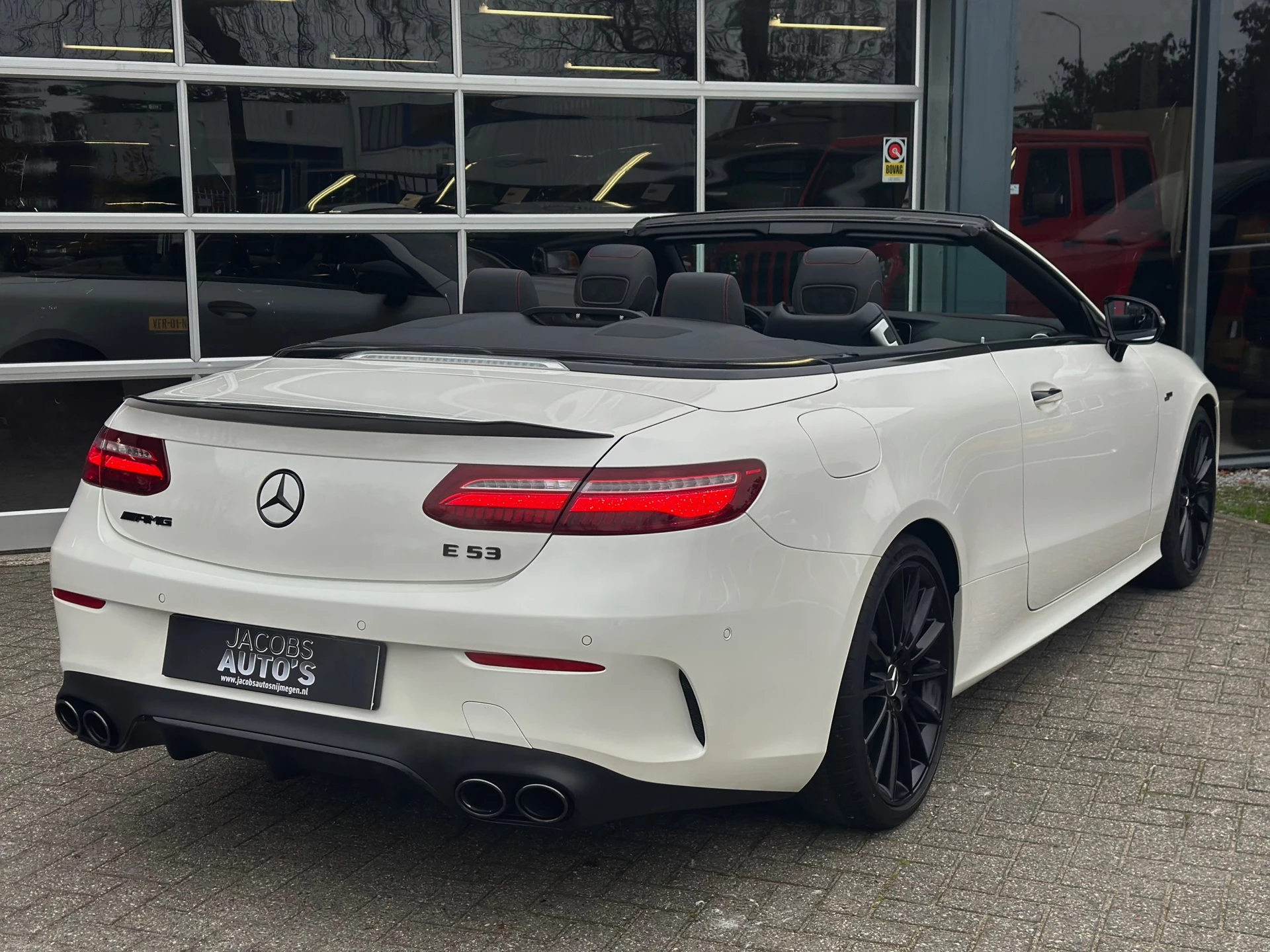 Hoofdafbeelding Mercedes-Benz E-Klasse
