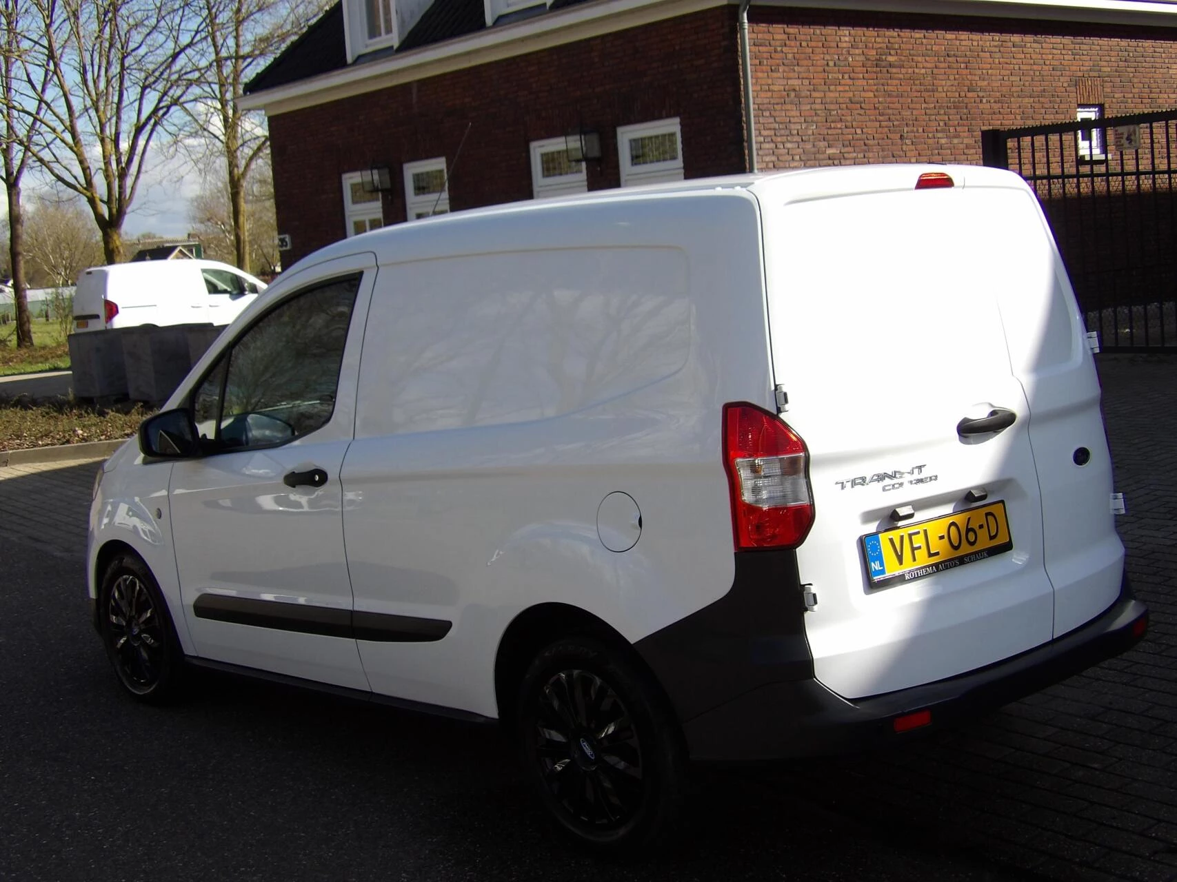 Hoofdafbeelding Ford Transit Courier