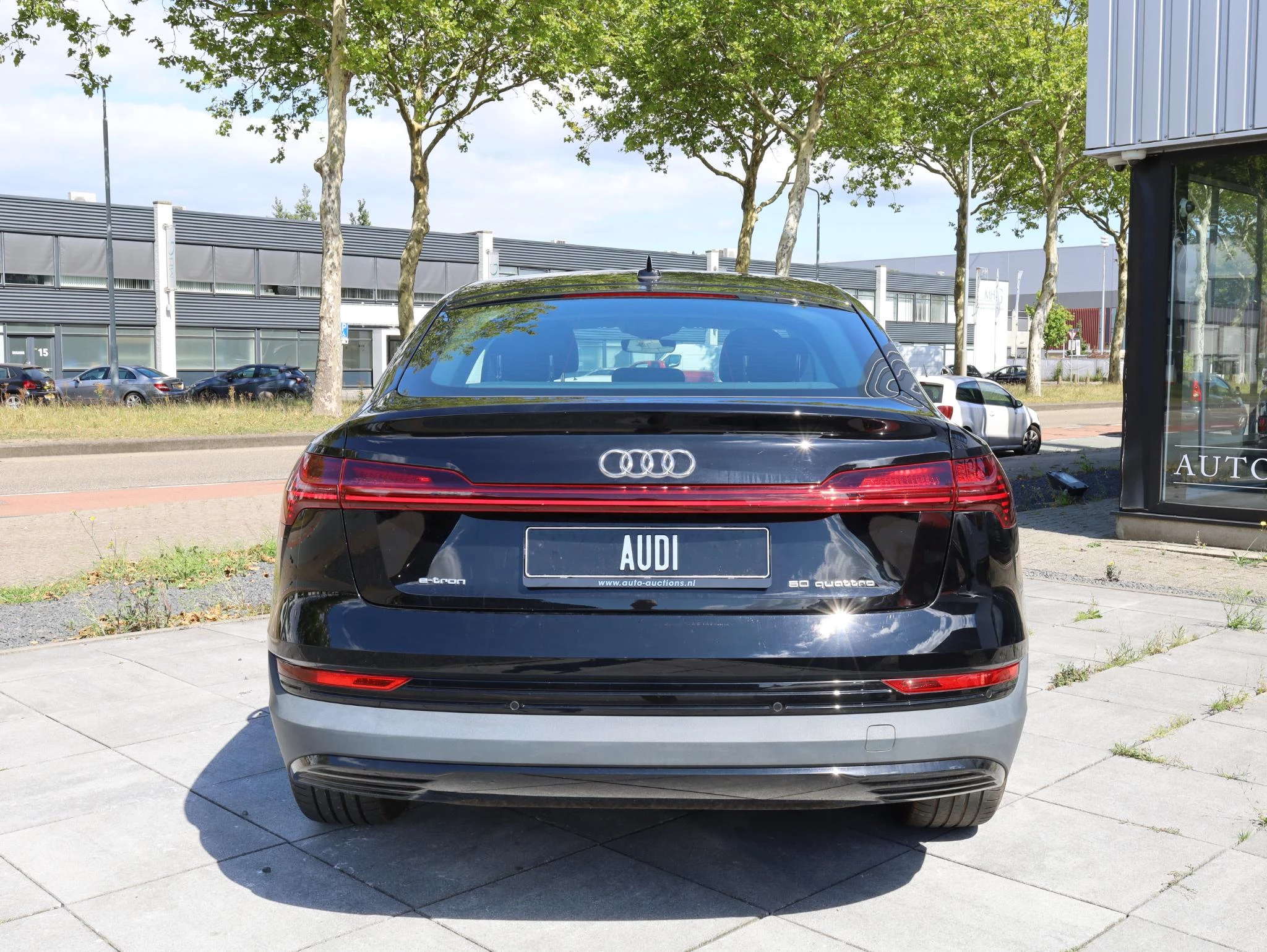 Hoofdafbeelding Audi e-tron