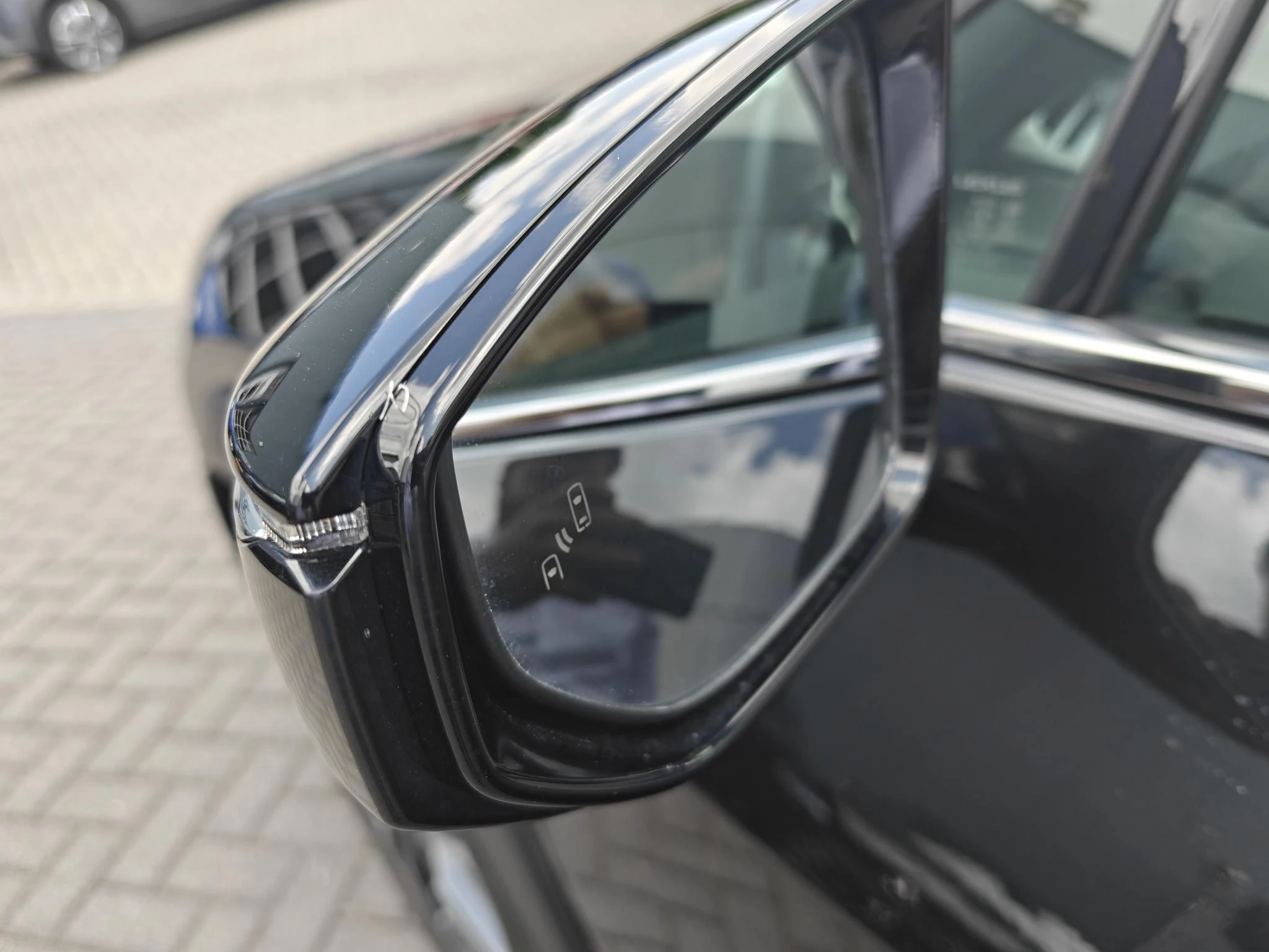 Hoofdafbeelding Lexus UX