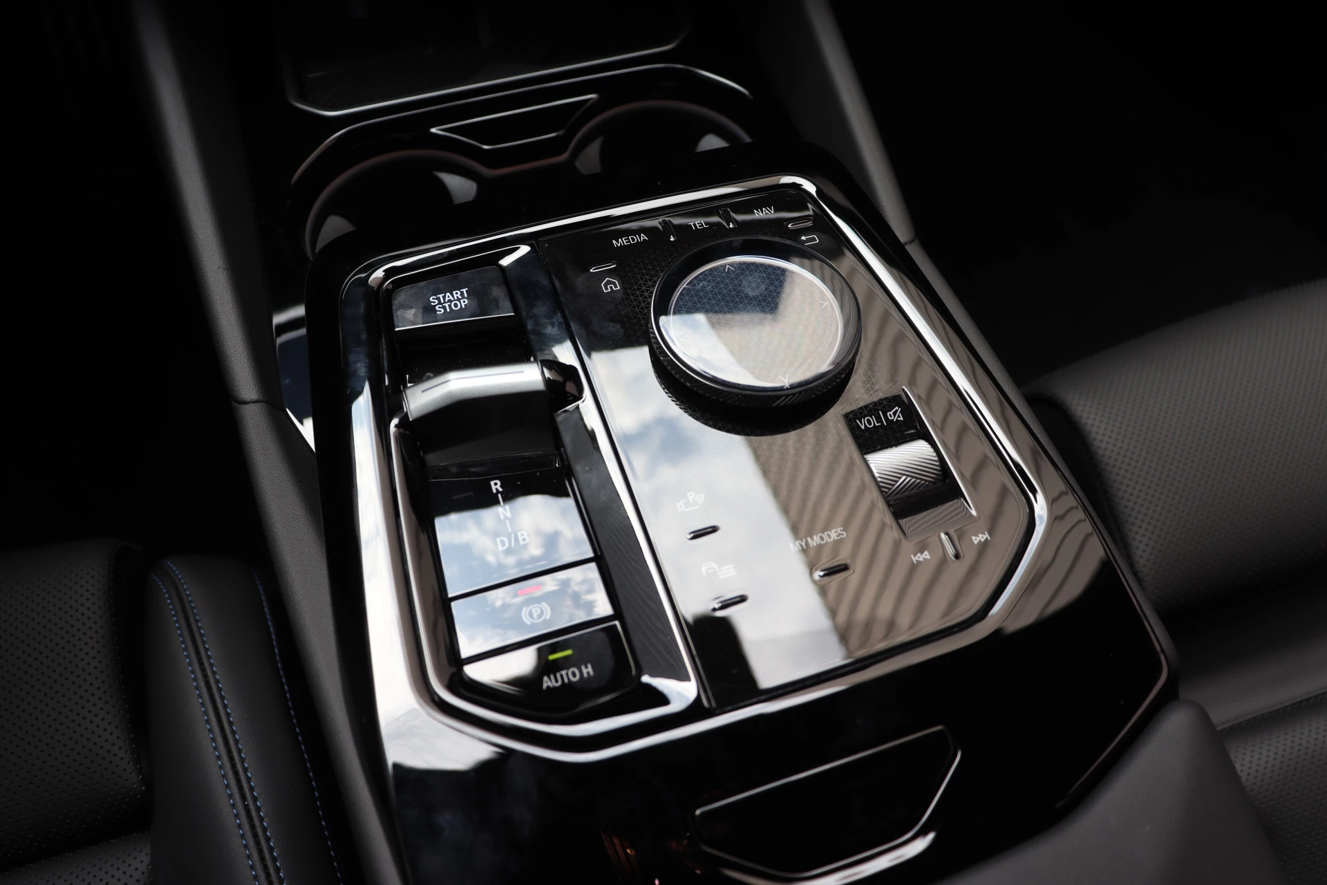 Hoofdafbeelding BMW i5