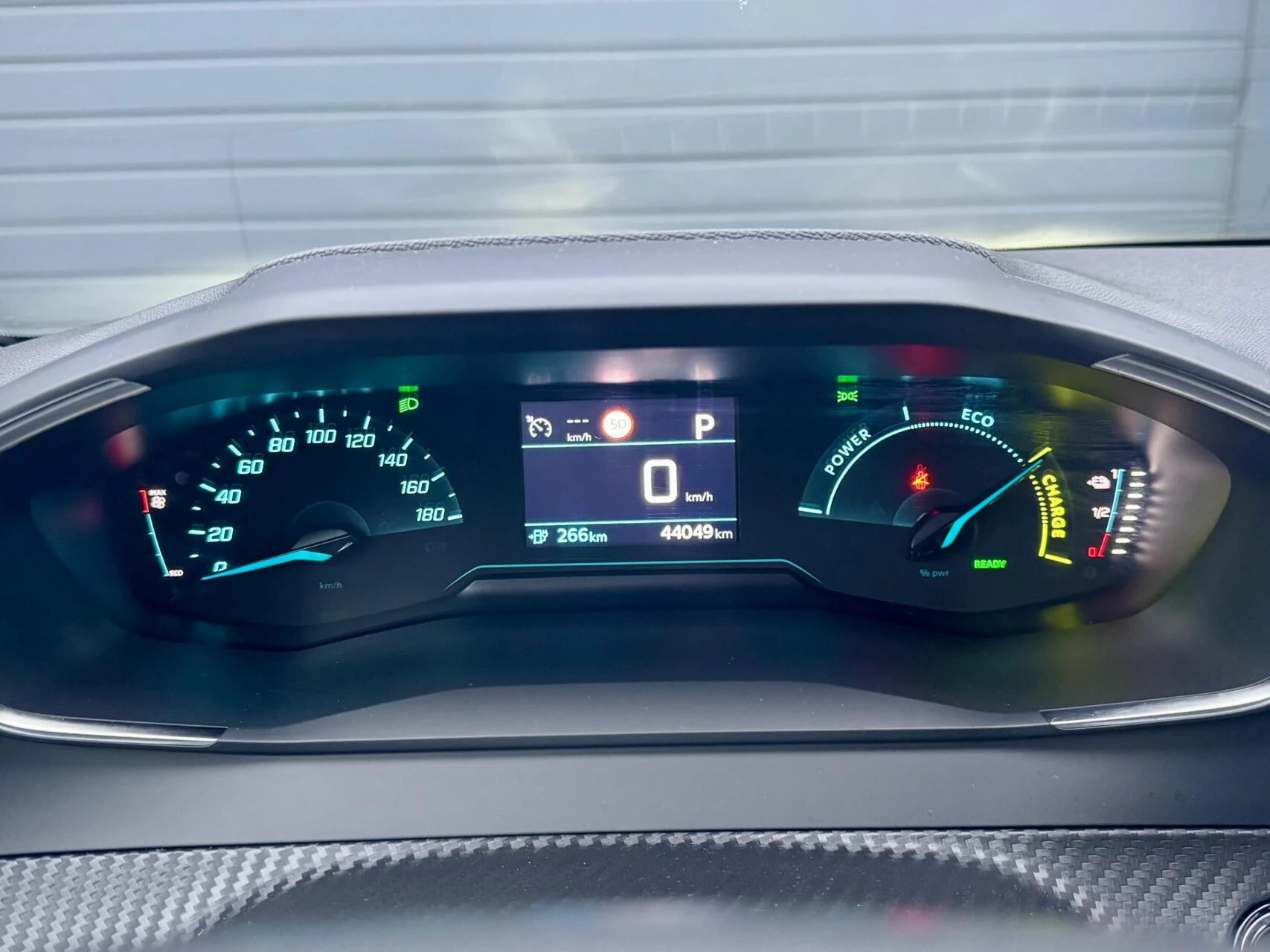 Hoofdafbeelding Peugeot e-208