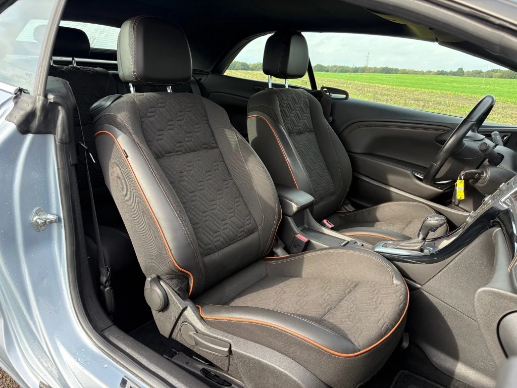 Hoofdafbeelding Opel Cascada