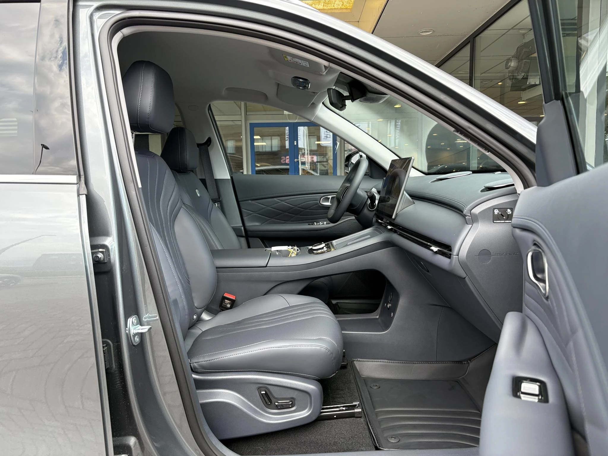 Hoofdafbeelding Geely Starray EM-i