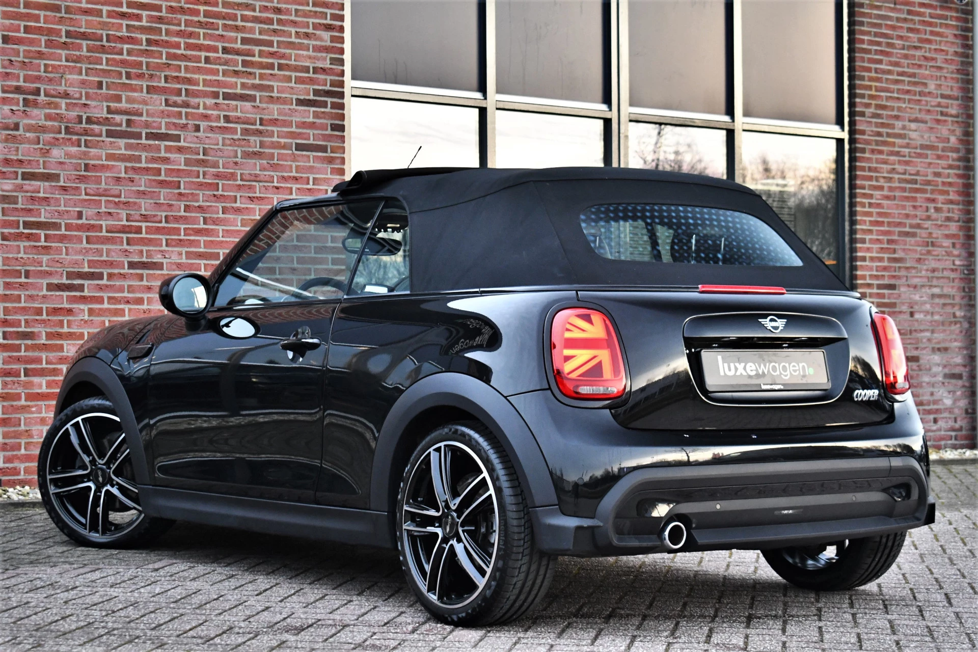 Hoofdafbeelding MINI Cooper Cabrio