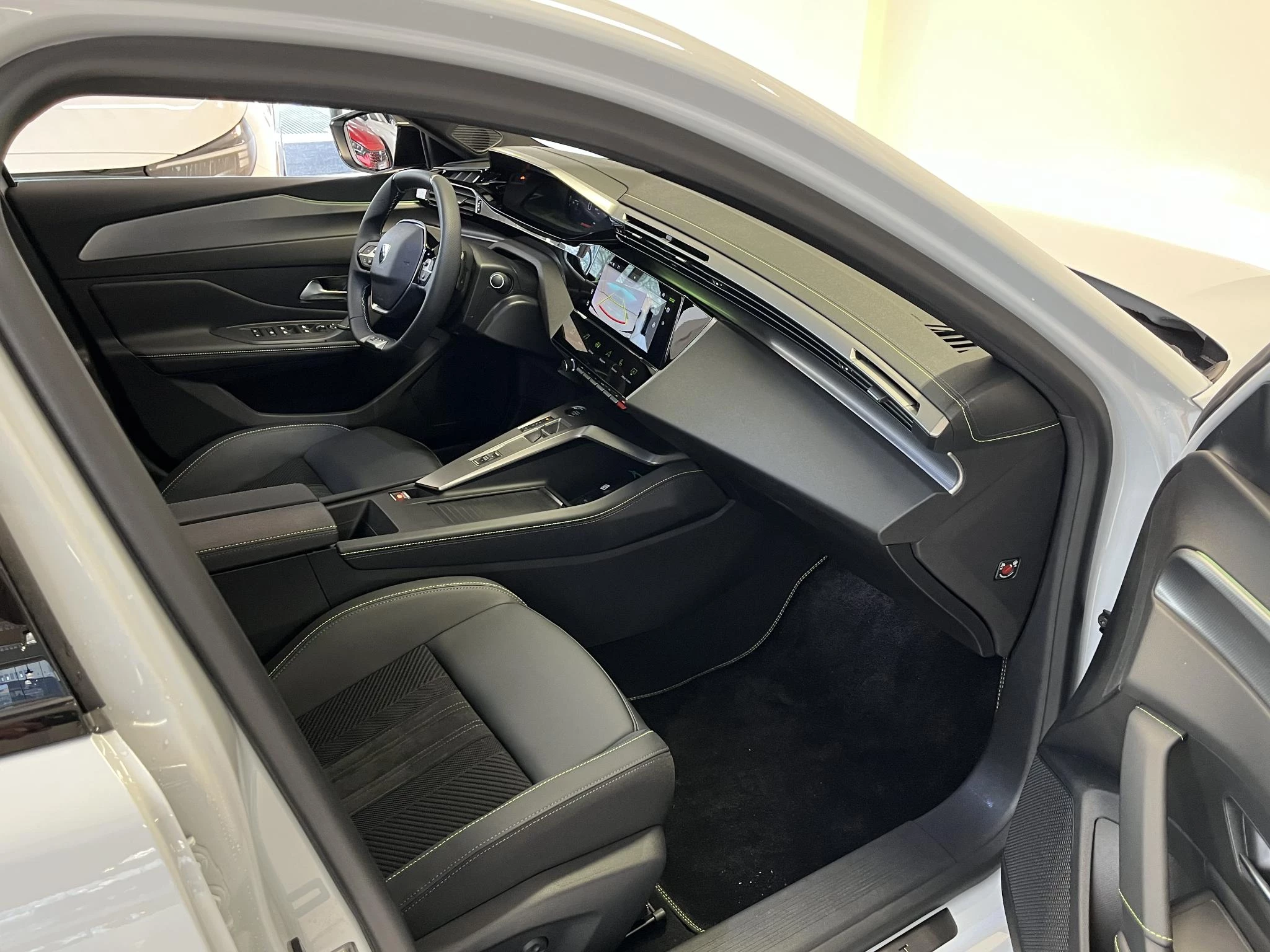 Hoofdafbeelding Peugeot 408