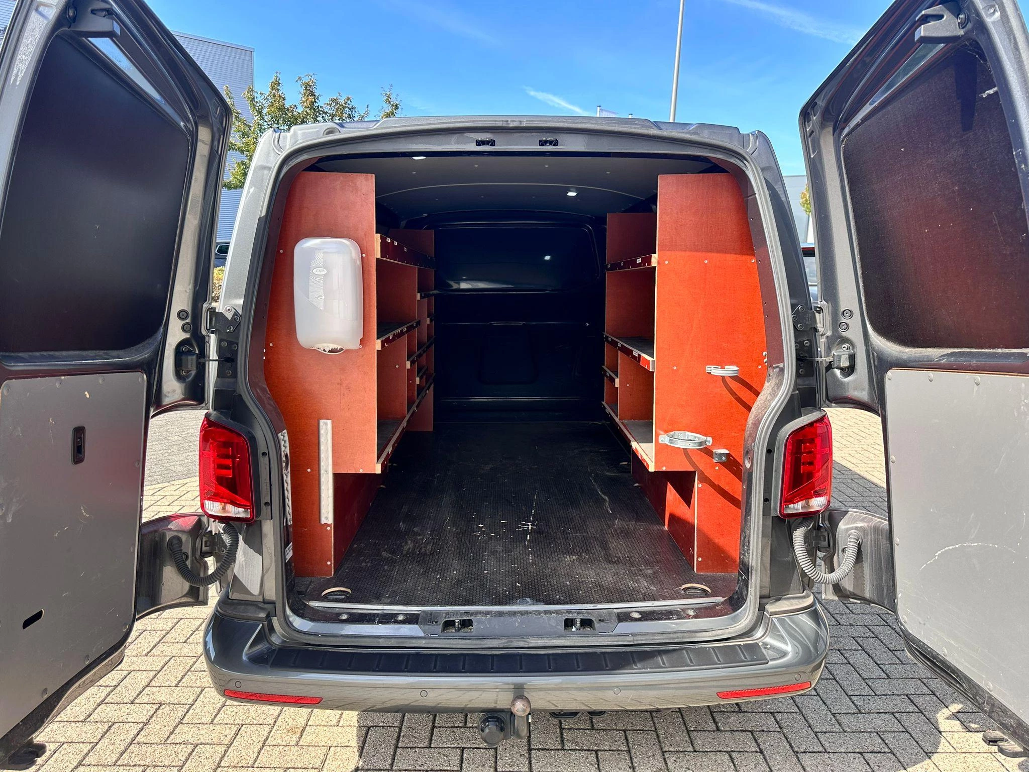 Hoofdafbeelding Volkswagen Transporter