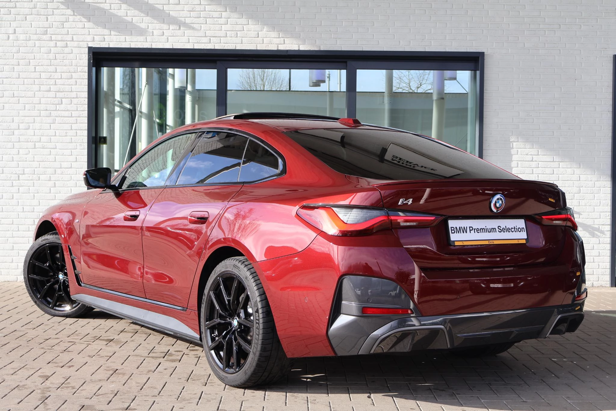 Hoofdafbeelding BMW i4