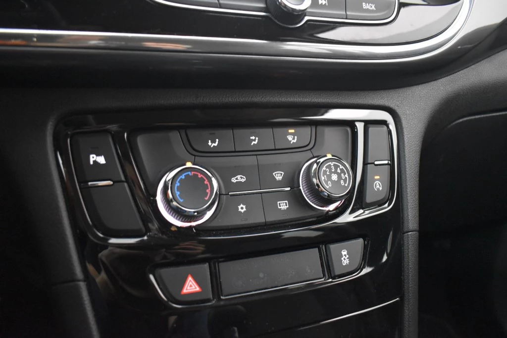 Hoofdafbeelding Opel Mokka X