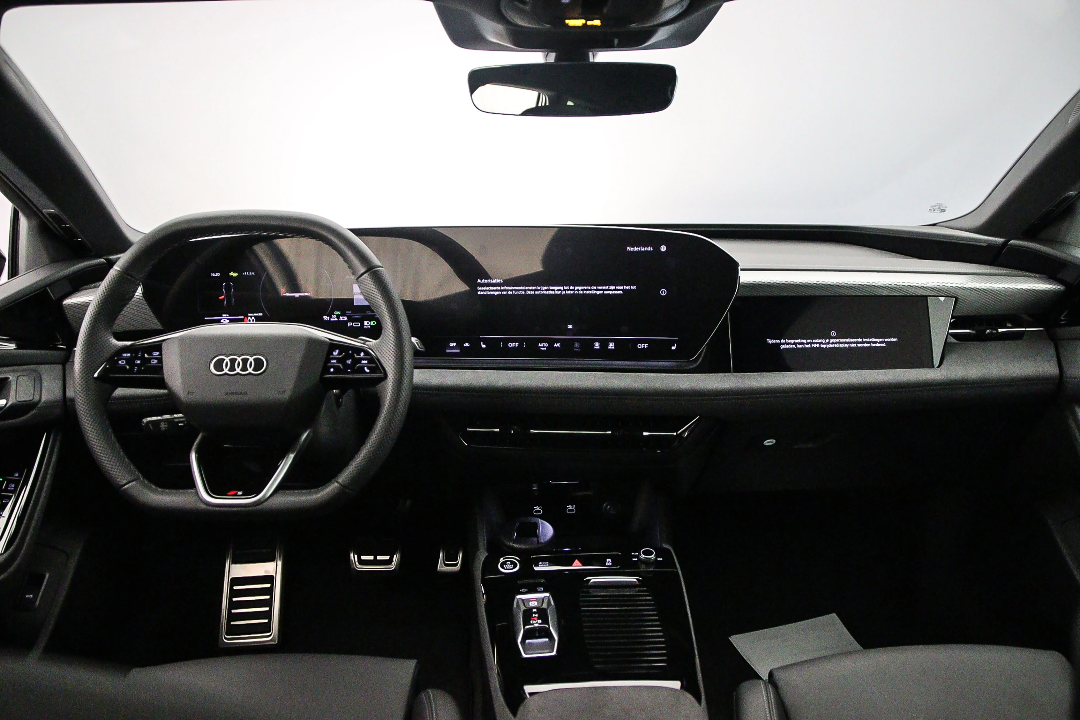 Hoofdafbeelding Audi A6 e-tron