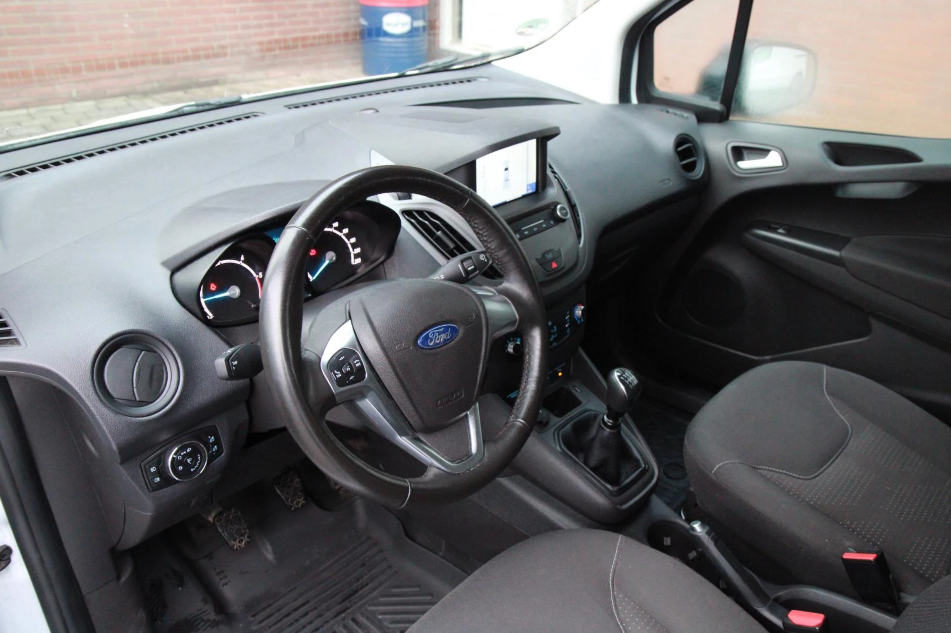 Hoofdafbeelding Ford Transit Courier