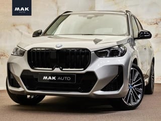 BMW X1 xDrive30e M Sport, 20", pano, H/K, HUD, tr.haak, LED-kopl., shadow line, privacy