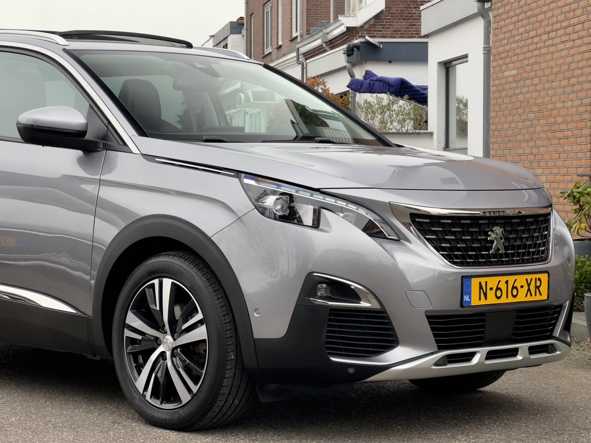 Hoofdafbeelding Peugeot 5008