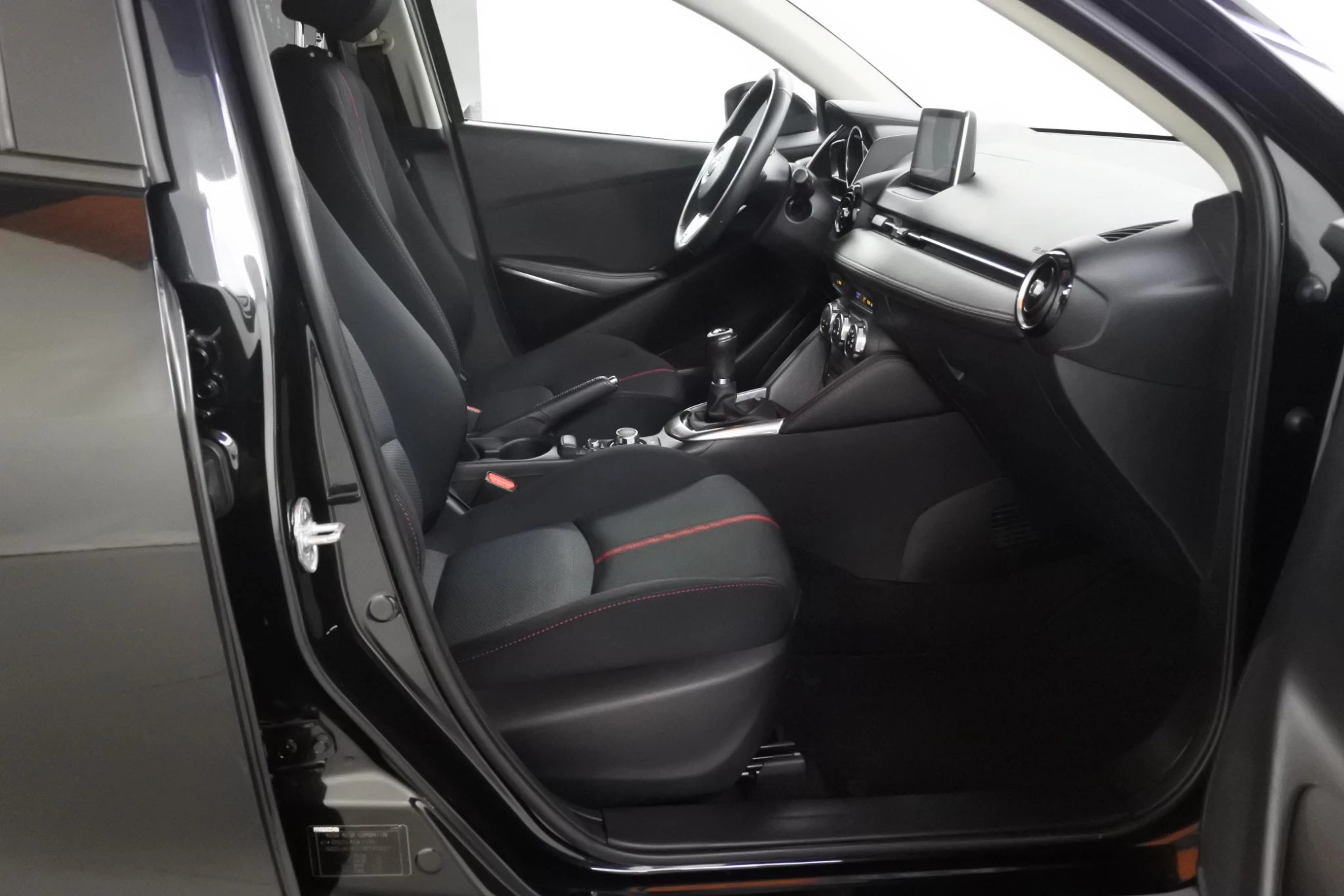 Hoofdafbeelding Mazda 2