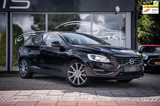 Volvo V60 2.4 D6 Twin Engine R-Design|Hybrid|Trekh|Navi|AWD|Memory|18'LMV|Cruise|NAP|