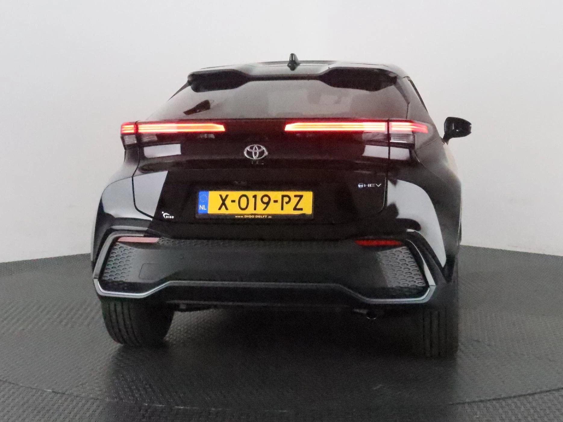 Hoofdafbeelding Toyota C-HR