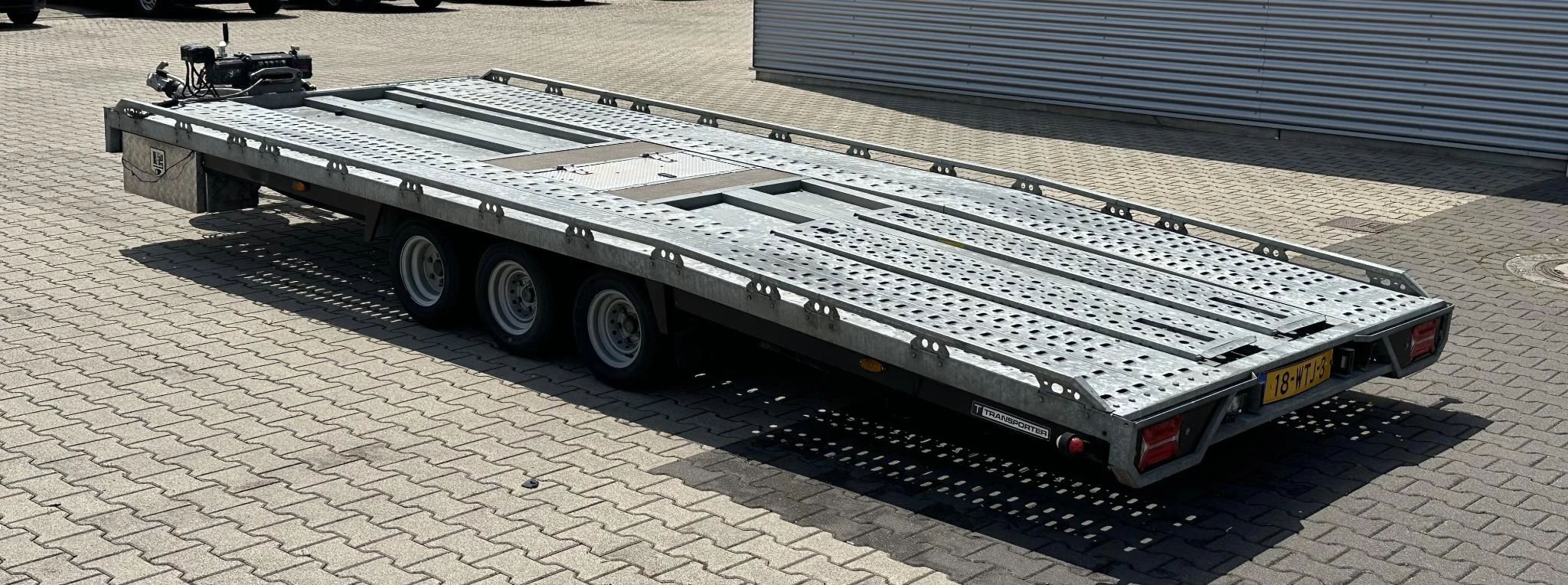 Hoofdafbeelding Brian James Tt transporter trailer Brian James