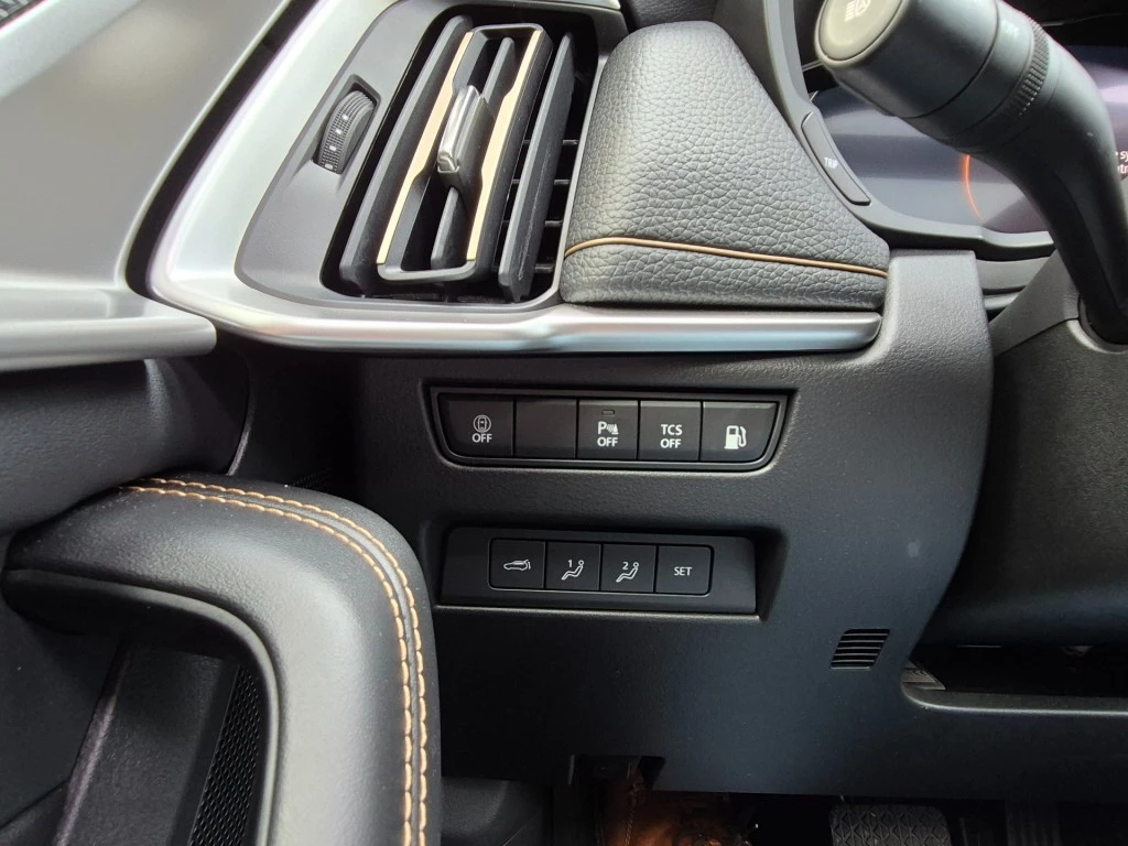 Hoofdafbeelding Mazda CX-60