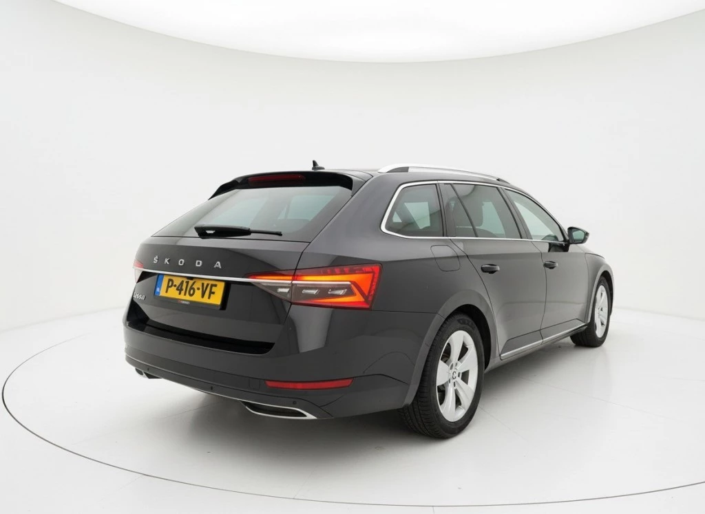 Hoofdafbeelding Škoda Superb