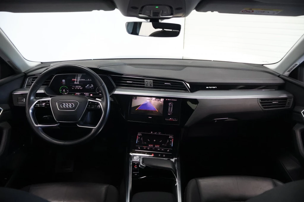 Hoofdafbeelding Audi e-tron