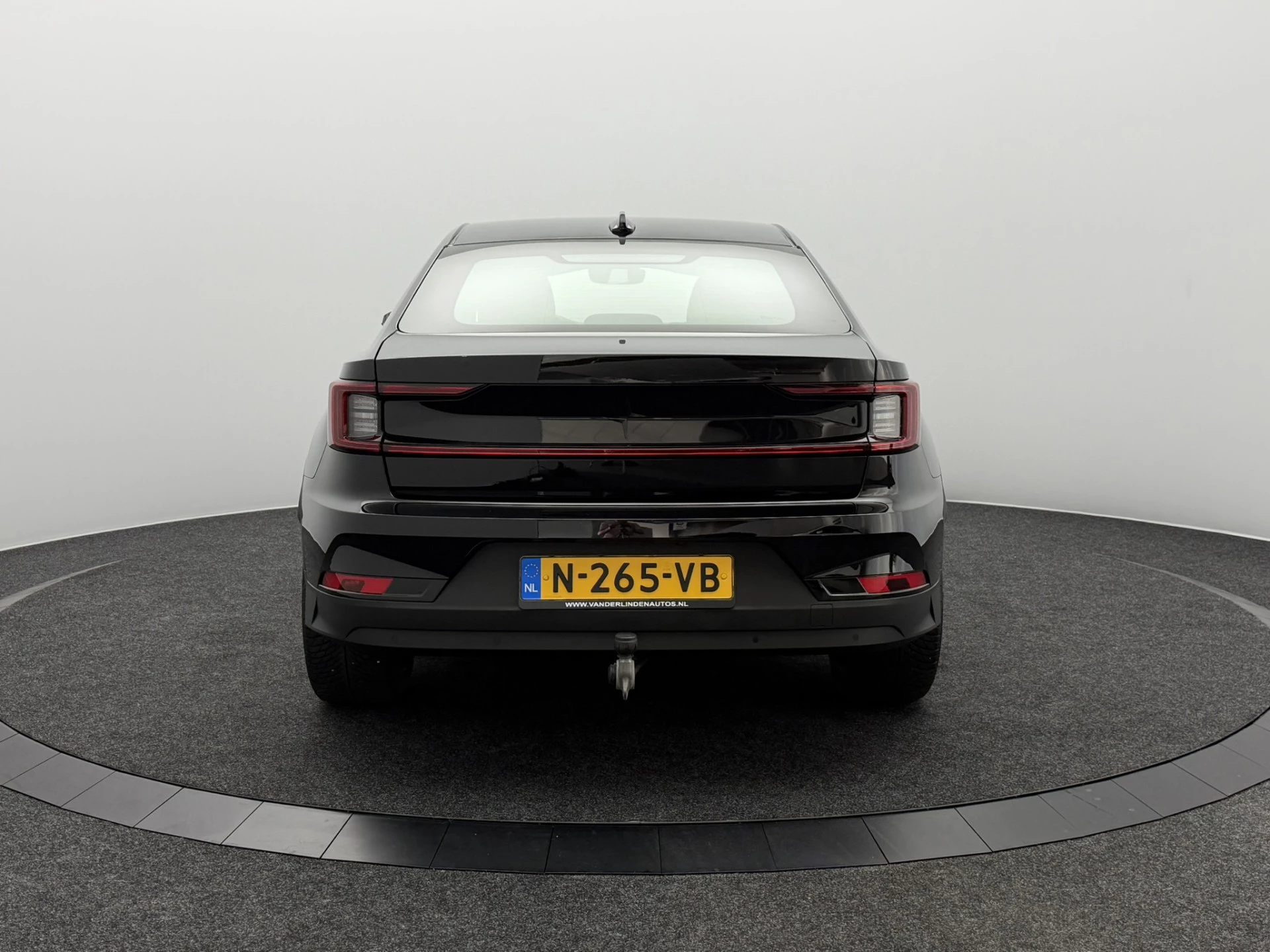 Hoofdafbeelding Polestar 2