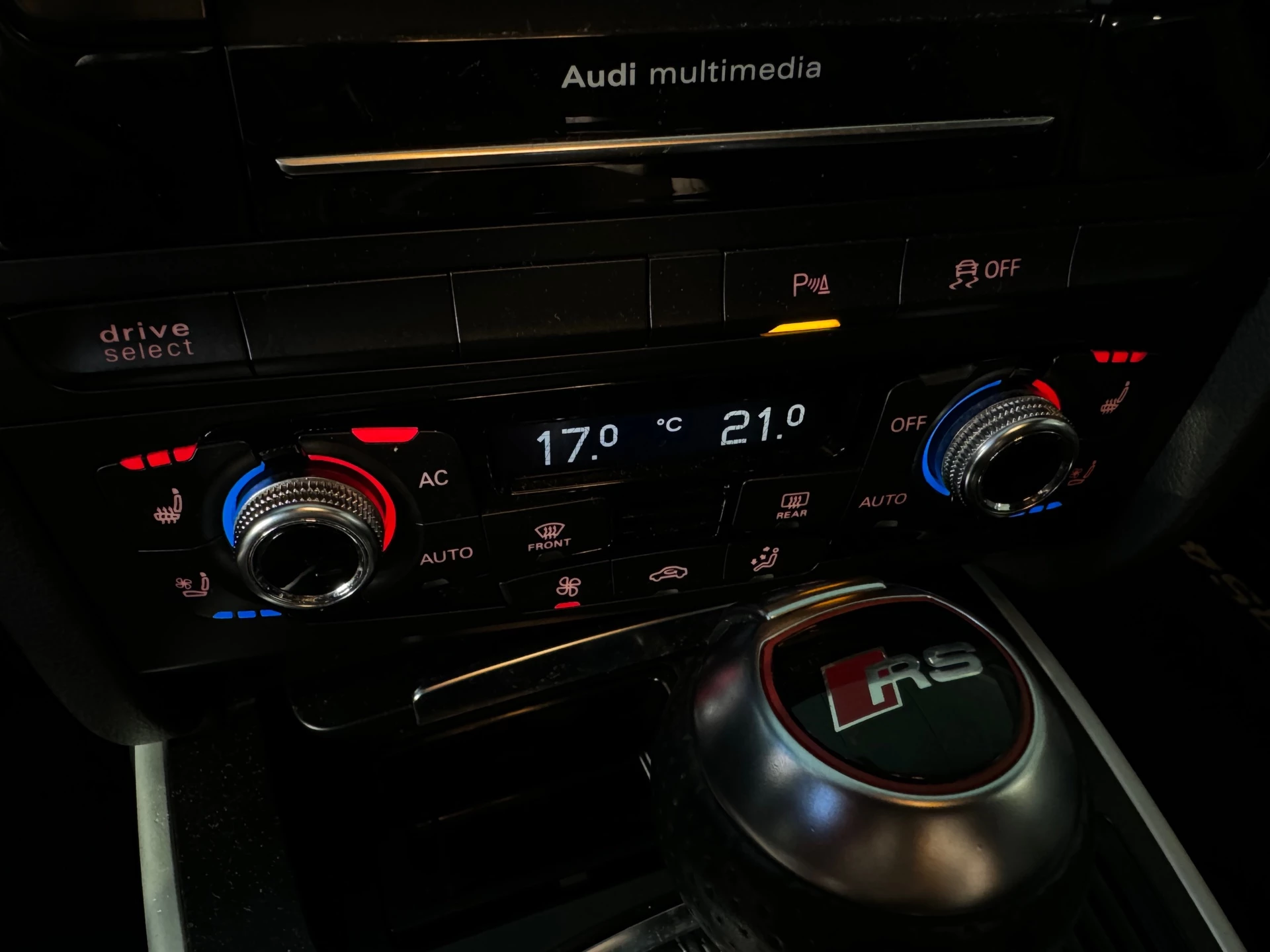 Hoofdafbeelding Audi RS4