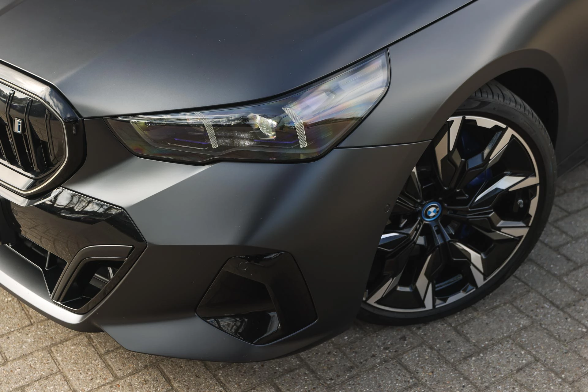 Hoofdafbeelding BMW i5