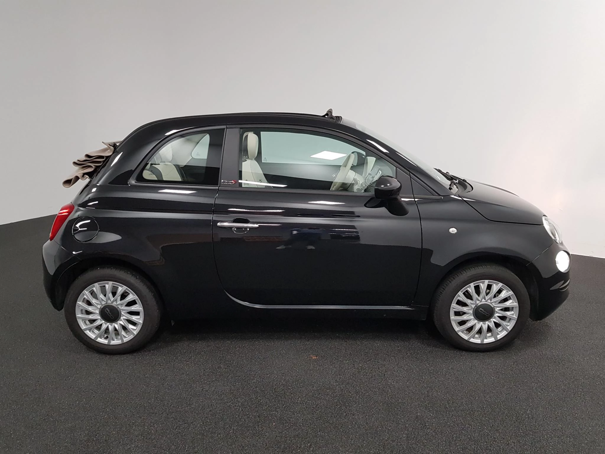 Hoofdafbeelding Fiat 500C