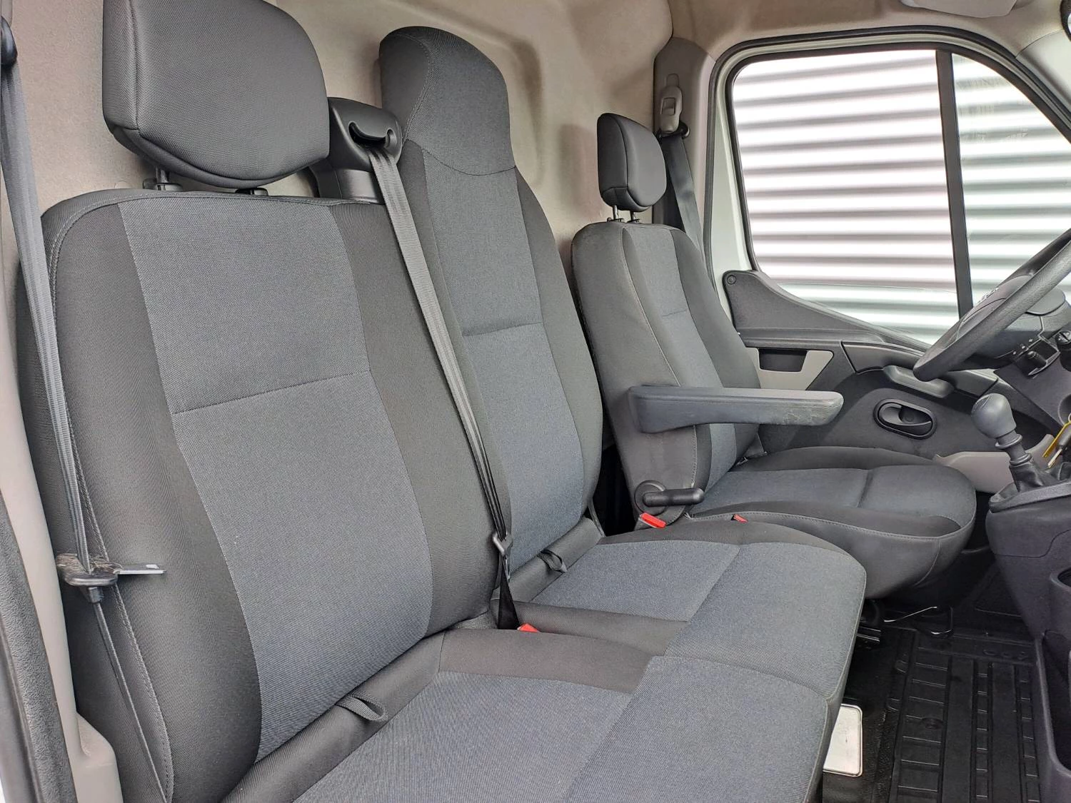 Hoofdafbeelding Nissan NV400