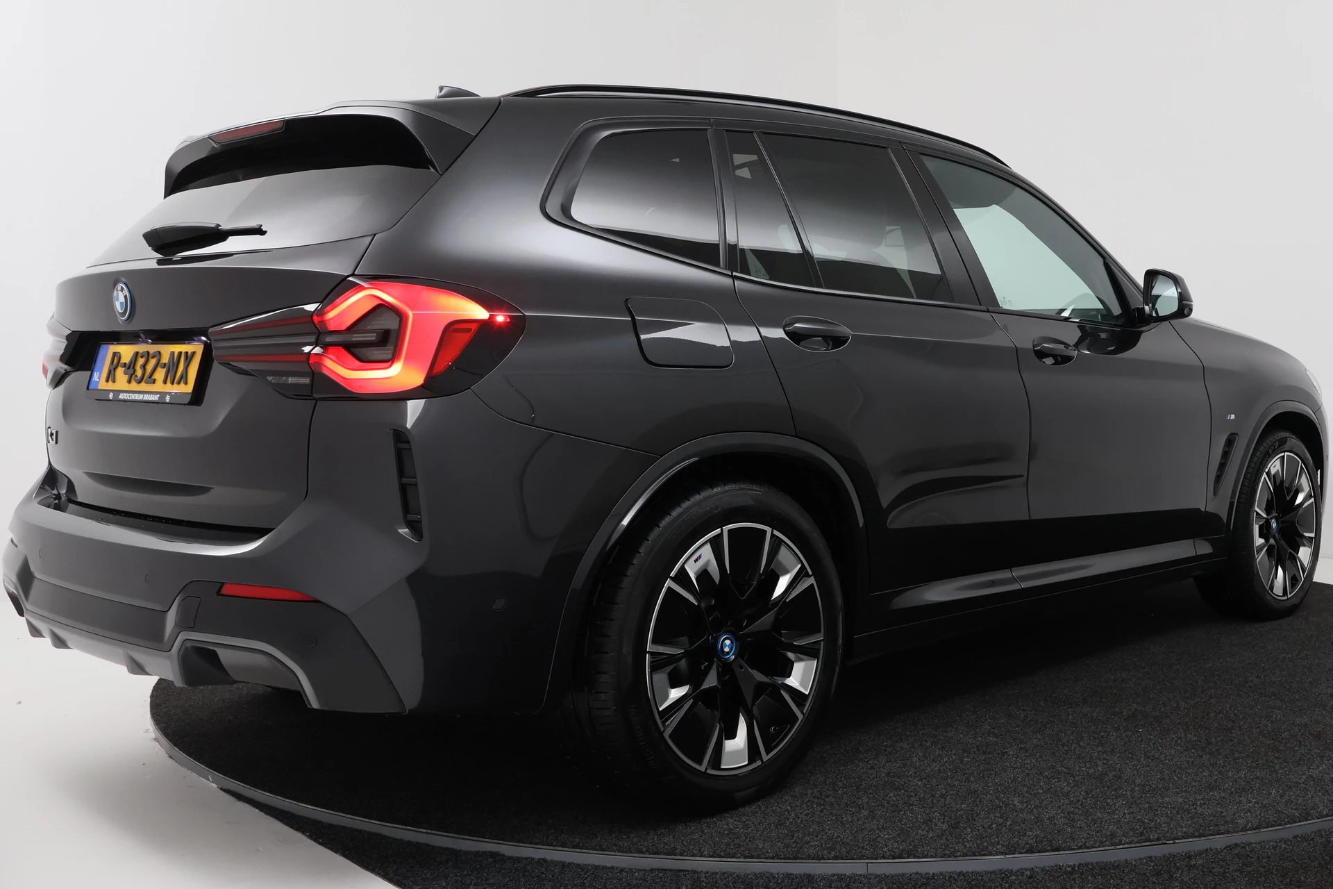 Hoofdafbeelding BMW iX3