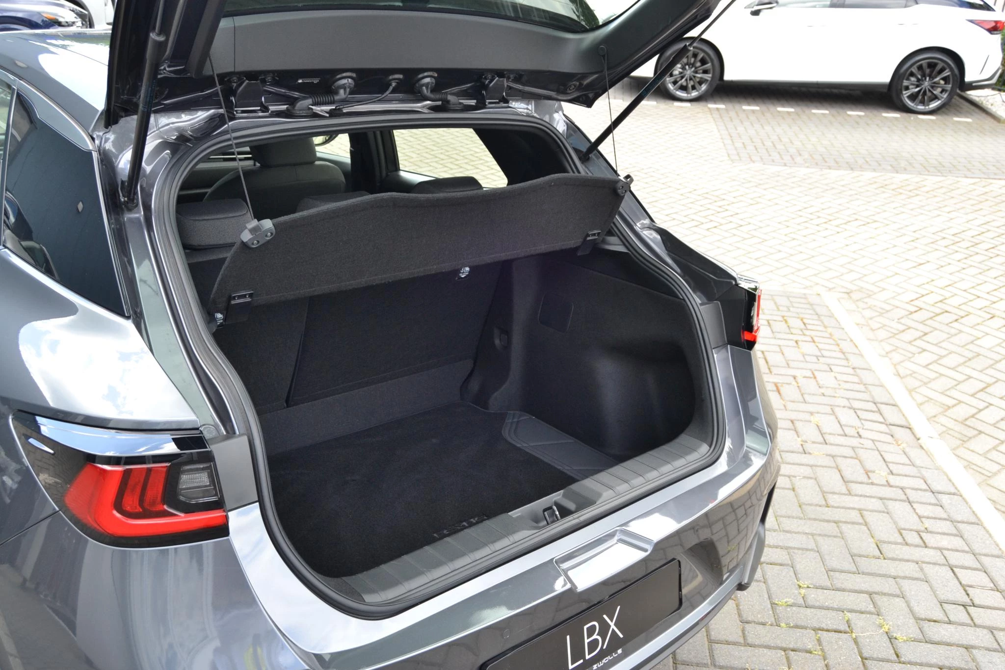 Hoofdafbeelding Lexus LBX
