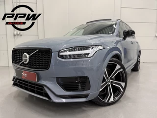 Volvo XC90 T8 Recharge AWD R-Design PANO/TREKHAAK/LUCHTVERING/B&W/22"/SOH 98,8%/360CAMERA/MASSAGE+VENTILATIE/HEAD-UP/NAPPA LEER ZWART/THUNDER-GREY/VOLLEDIG VOLVO DEALER HISTORIE/TOPCONDITIE