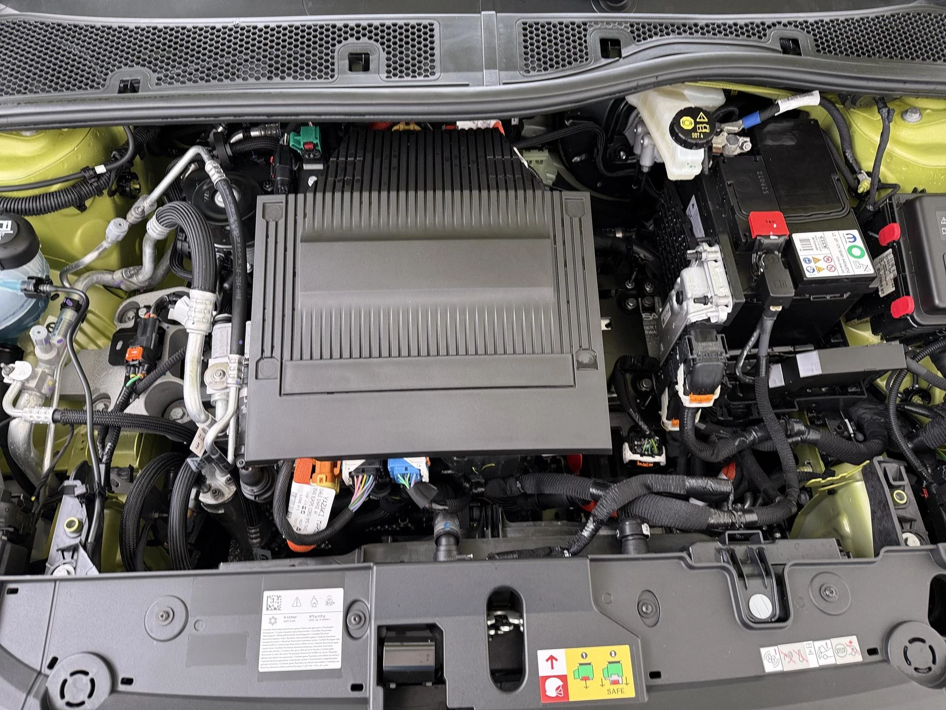 Hoofdafbeelding Peugeot e-208