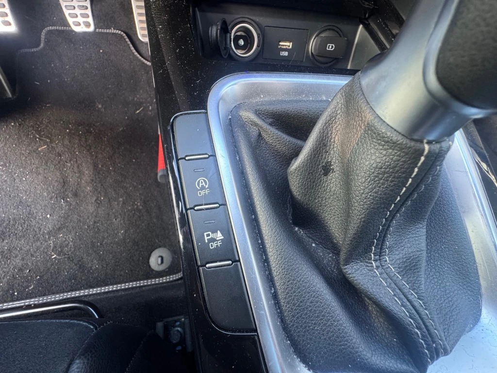 Hoofdafbeelding Kia Ceed