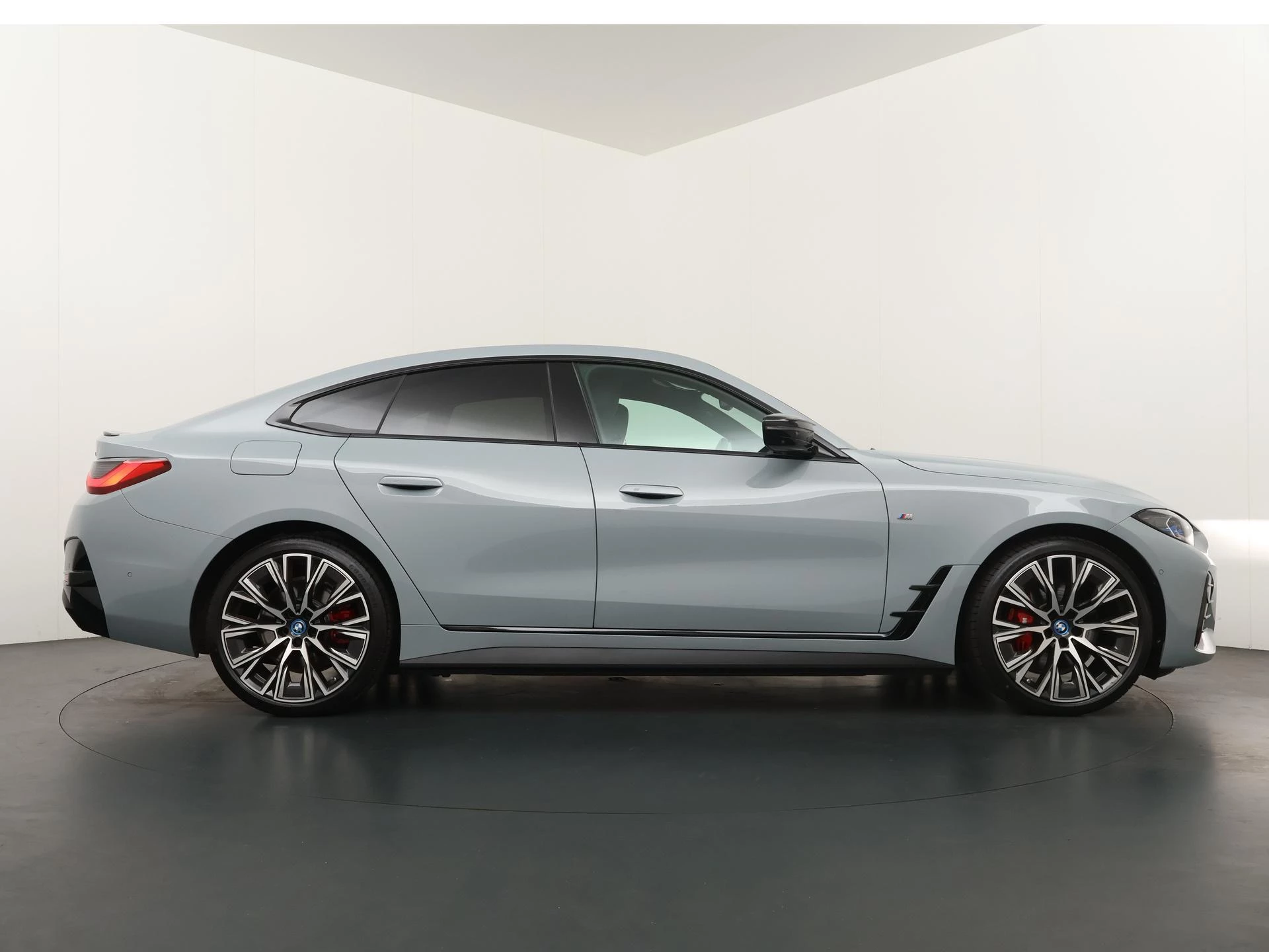 Hoofdafbeelding BMW i4