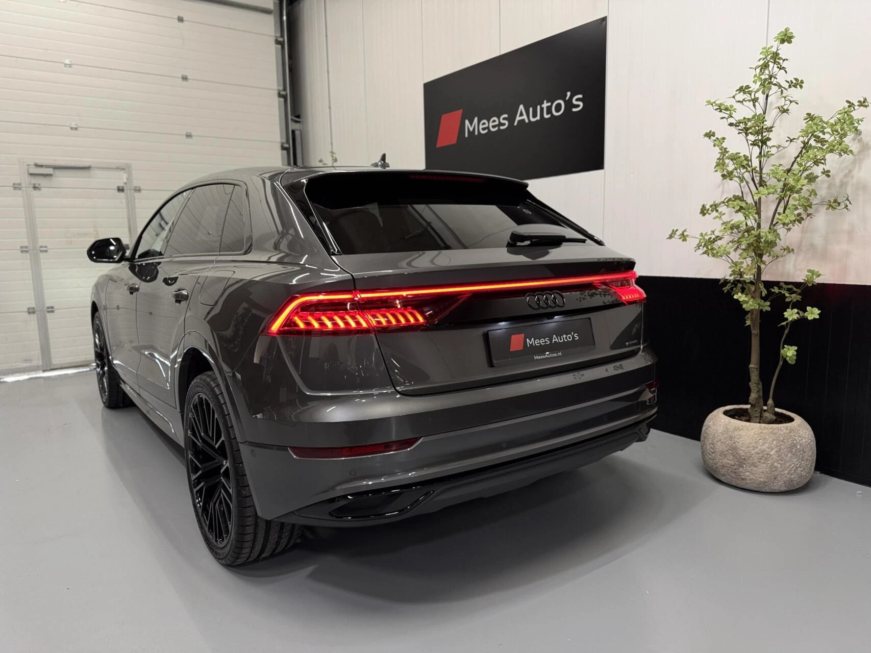 Hoofdafbeelding Audi Q8