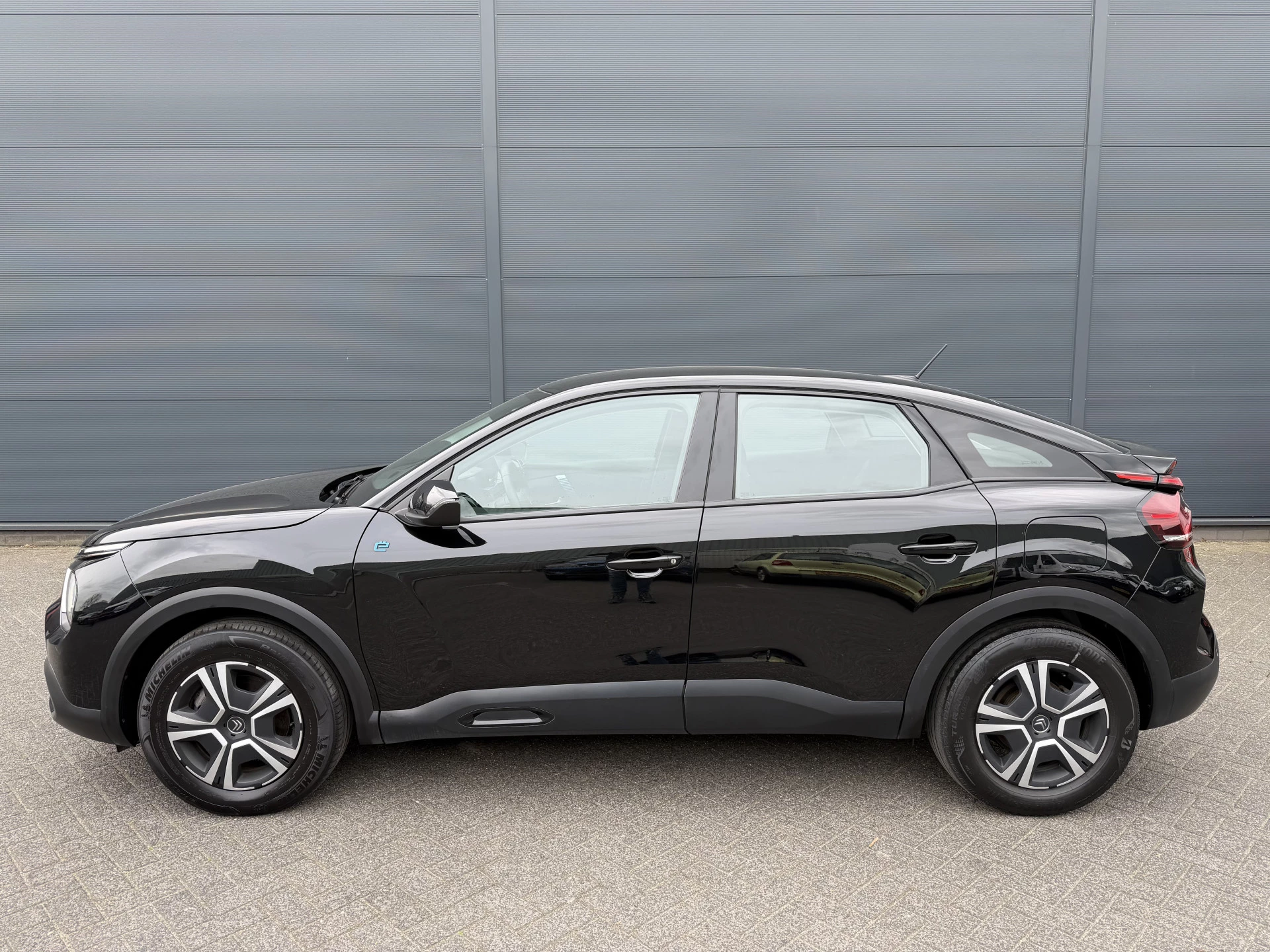 Hoofdafbeelding Citroën ë-C4